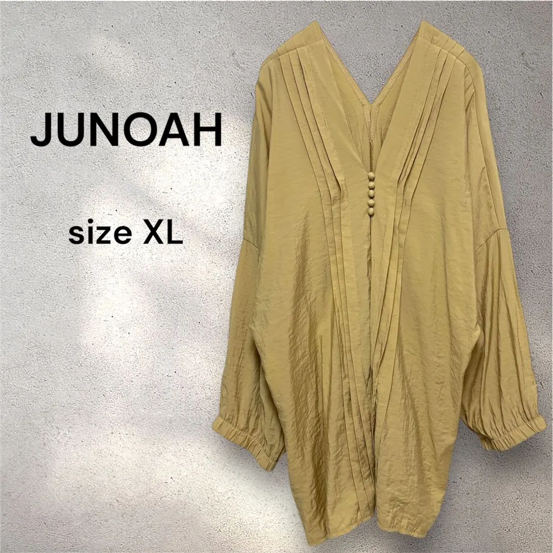 Thumbnail of JUNOAH Volume Sleeve Blouse Pleated V-Neck