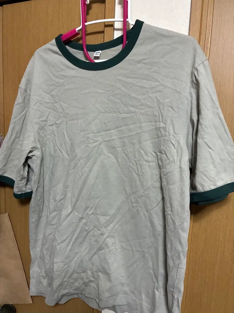 Thumbnail of UT Gray T-shirt, Size L