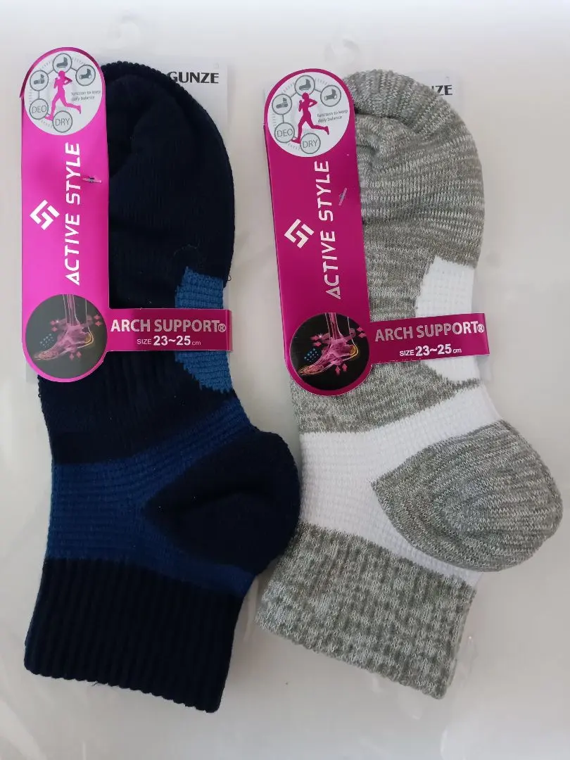 Thumbnail of Gunze Arch Support Comfortable Sports Style Socks, Navy (1 pair) and Light Gray (1 pair)