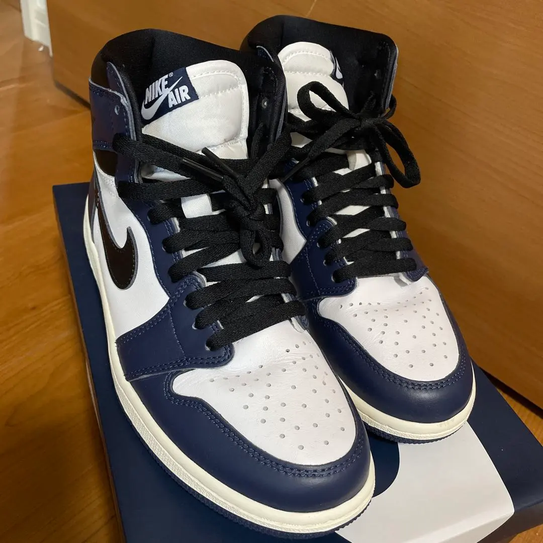 Thumbnail of Nike Air Jordan 1 Navy/White Air Jordan 1 High