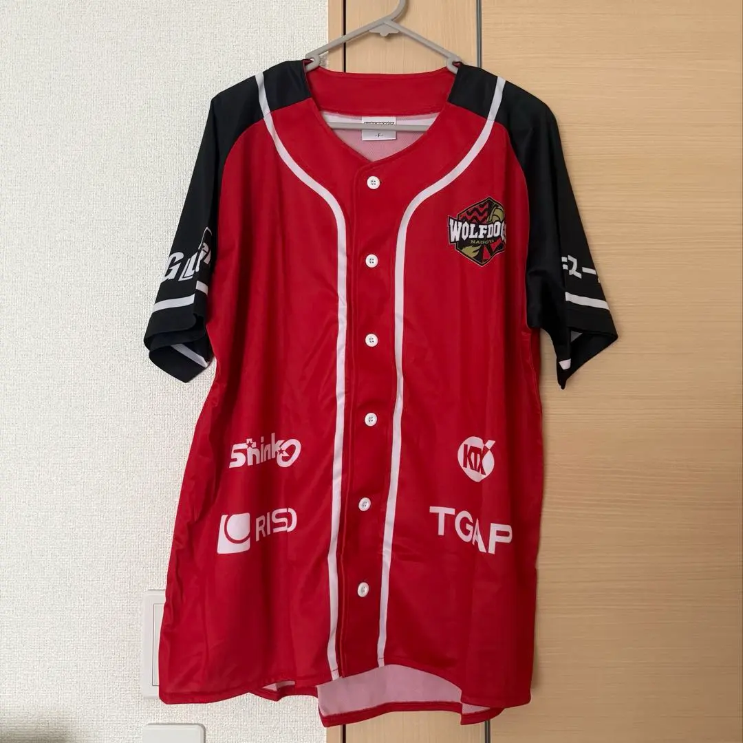 ４枚有り　ウルフドッグス名古屋　ベースボールシャツ 4枚有り ウルフドッグス名古屋 ベースボールシャツ 4枚有り