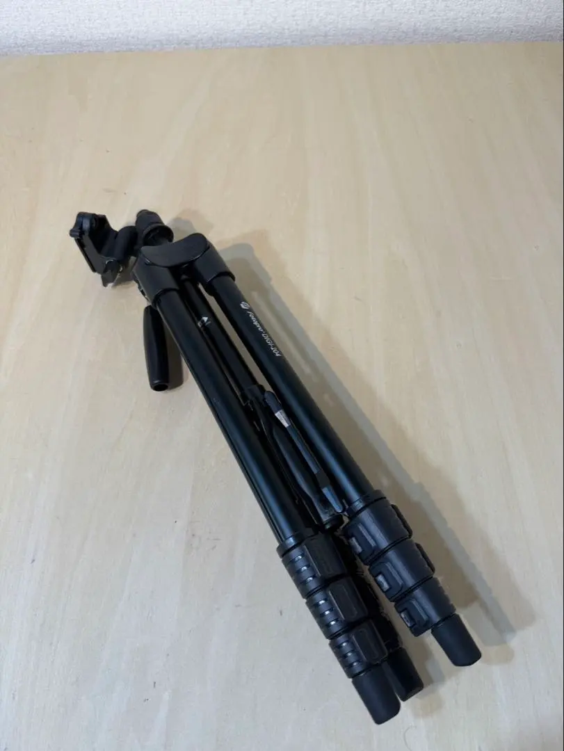 Thumbnail of Tripod: Fotopro DIGI-204