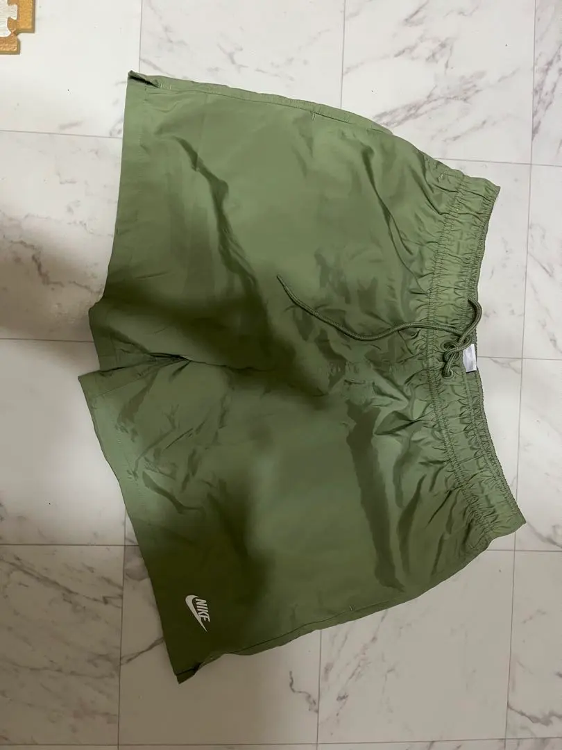 Nike 短褲 XL 橄欖綠 的縮圖