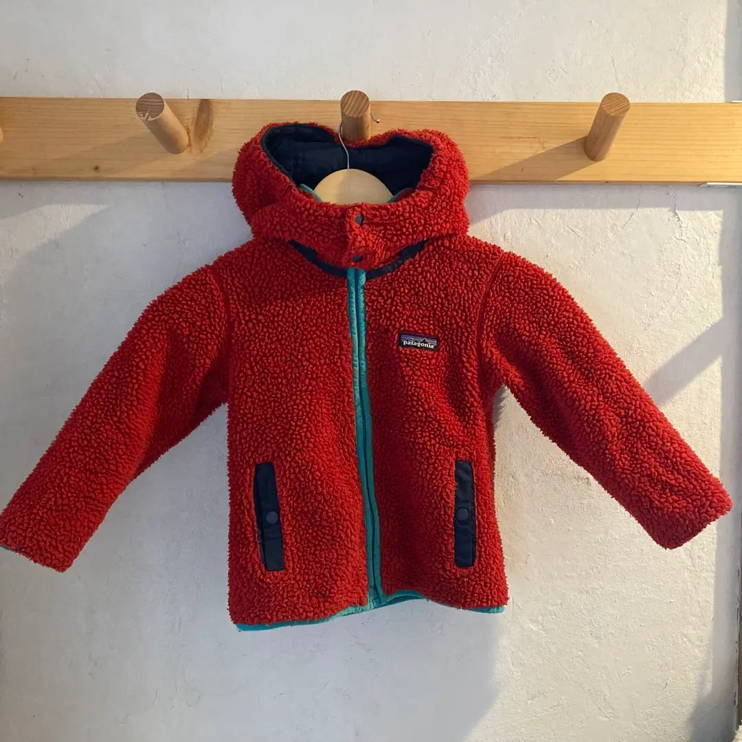 【美品】パタゴニア　ベビーリバーシブルトリブルズフーディ　5T patagonia パタゴニア リバーシブルトリブルズフーディ【ベビー