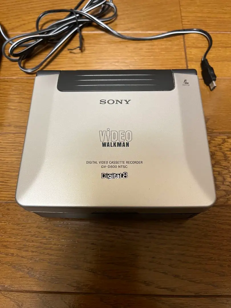 【SONY】 ビデオウォークマンGV-8 ジャンク品 Yahoo!オークション -「ビデオウォークマンgv-8」の落札相場