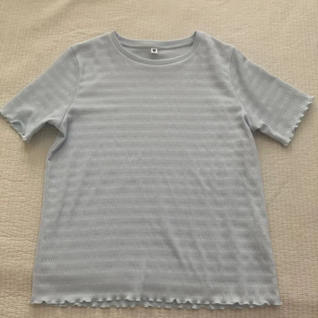 Thumbnail of Uniqlo T-shirt, size 150, used