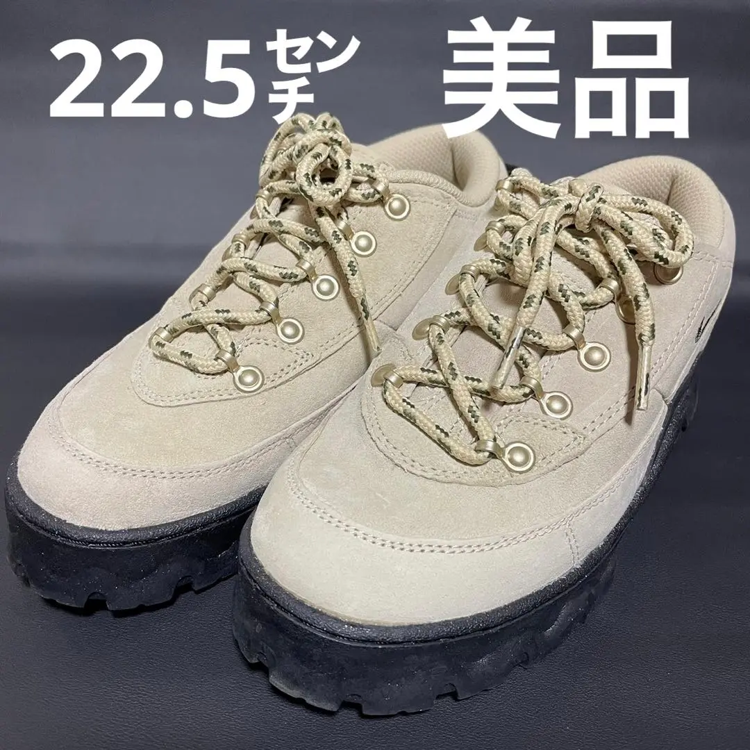 W Nike Lahar Low 25cm ベージュ/ブラック Women's Lahar Low 'Black' Release Date . Nike SNKRS