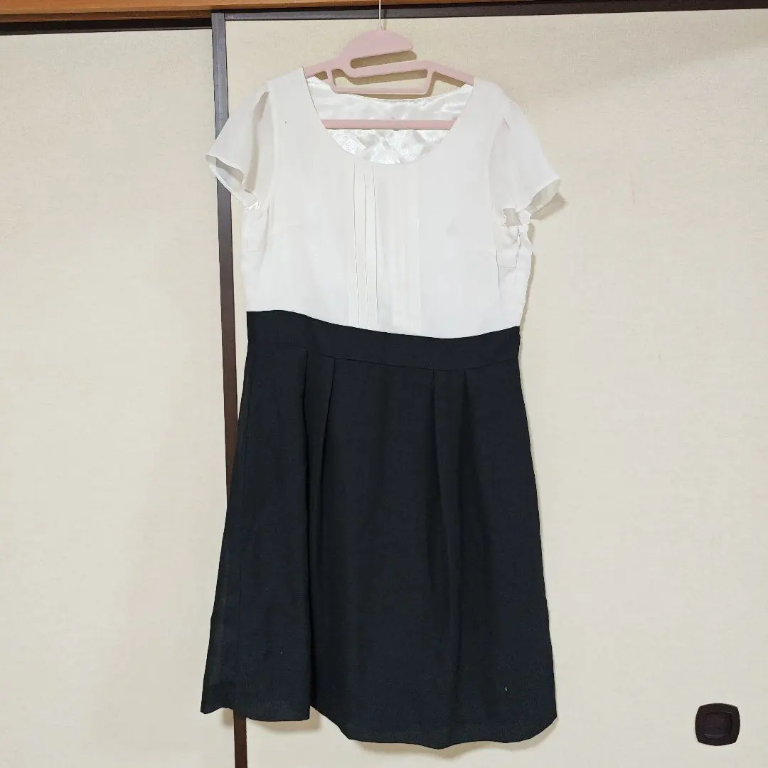 Thumbnail of White/Black Short Sleeve Dress 11-13