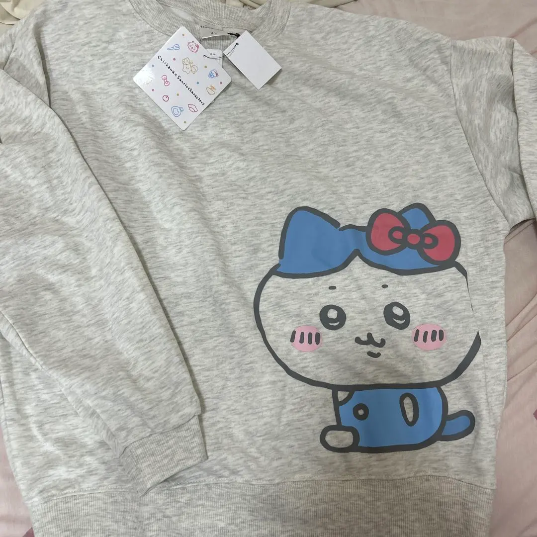 Thumbnail of New Chiikawa Sanrio Collaboration Sweatshirt Hachiware Kitty Avail
