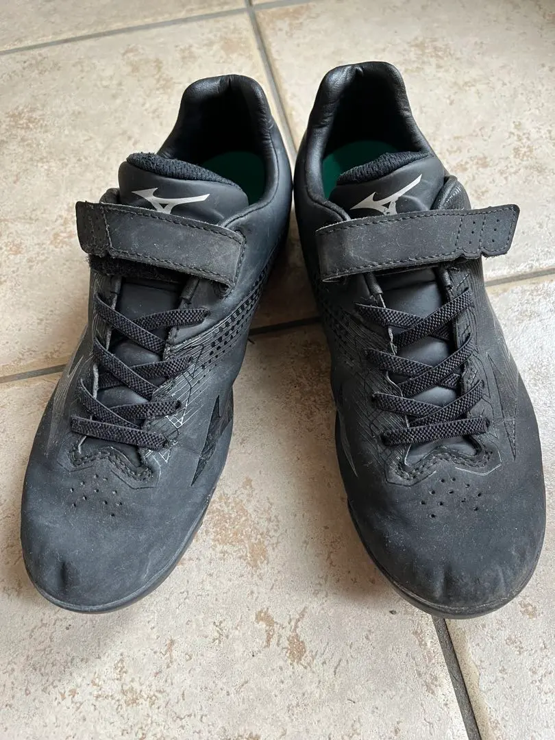Thumbnail of Mizuno Black Youth Baseball Spike Shoes