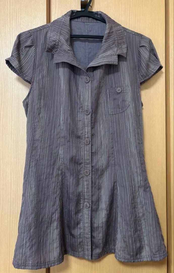 Thumbnail of Women's tunic shirt with a front opening