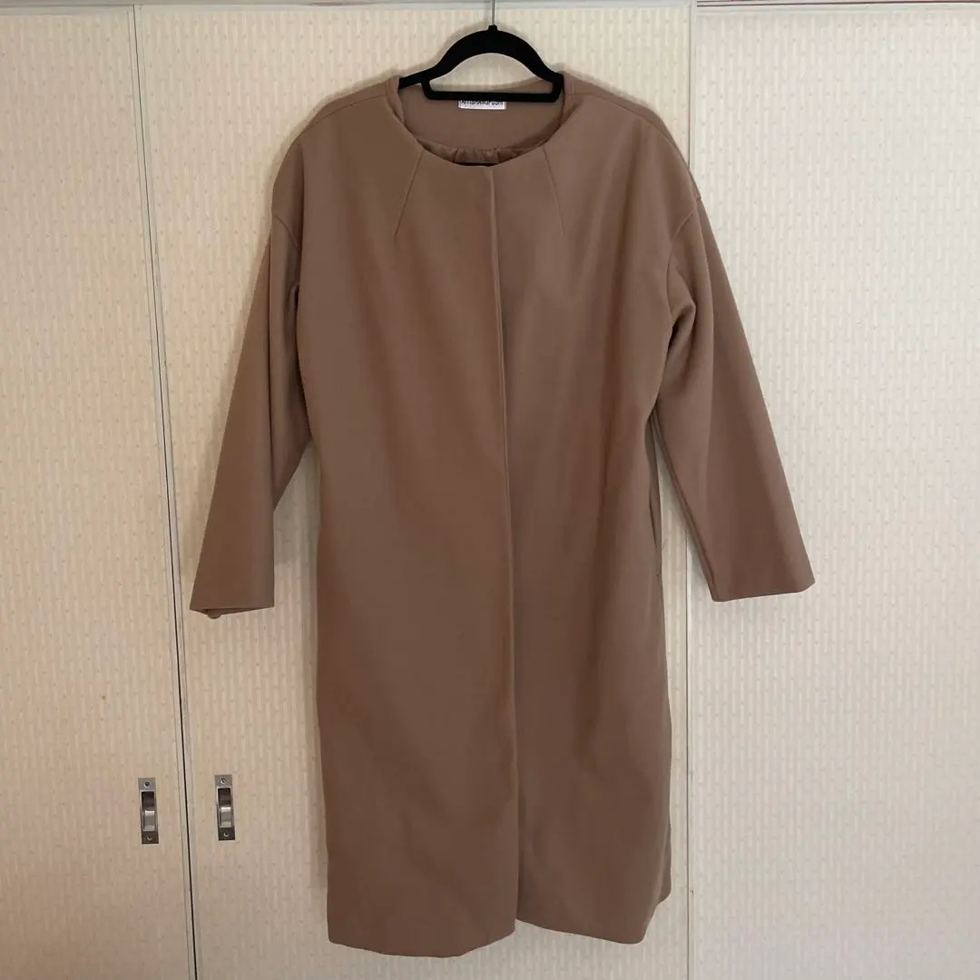 Thumbnail of Coat Long Coat Women's Brown Beautiful Style Excellent Condition