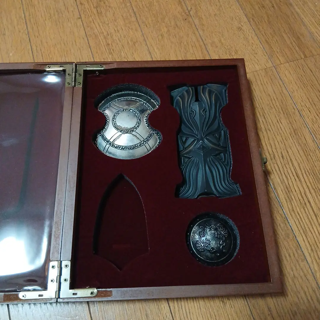 ダークソウル2 コレクターズエディション　サントラ未開封　　上級騎士フィギュア Amazon | DARK SOULS II (通常版) 特典 特製マップ&オリジナル