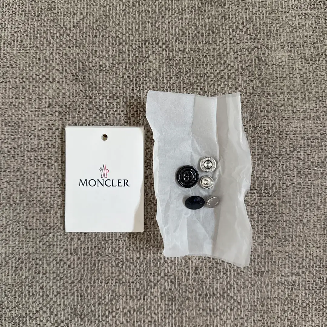 2025年最新】MONCLER ボタン・スナップボタンの人気アイテム