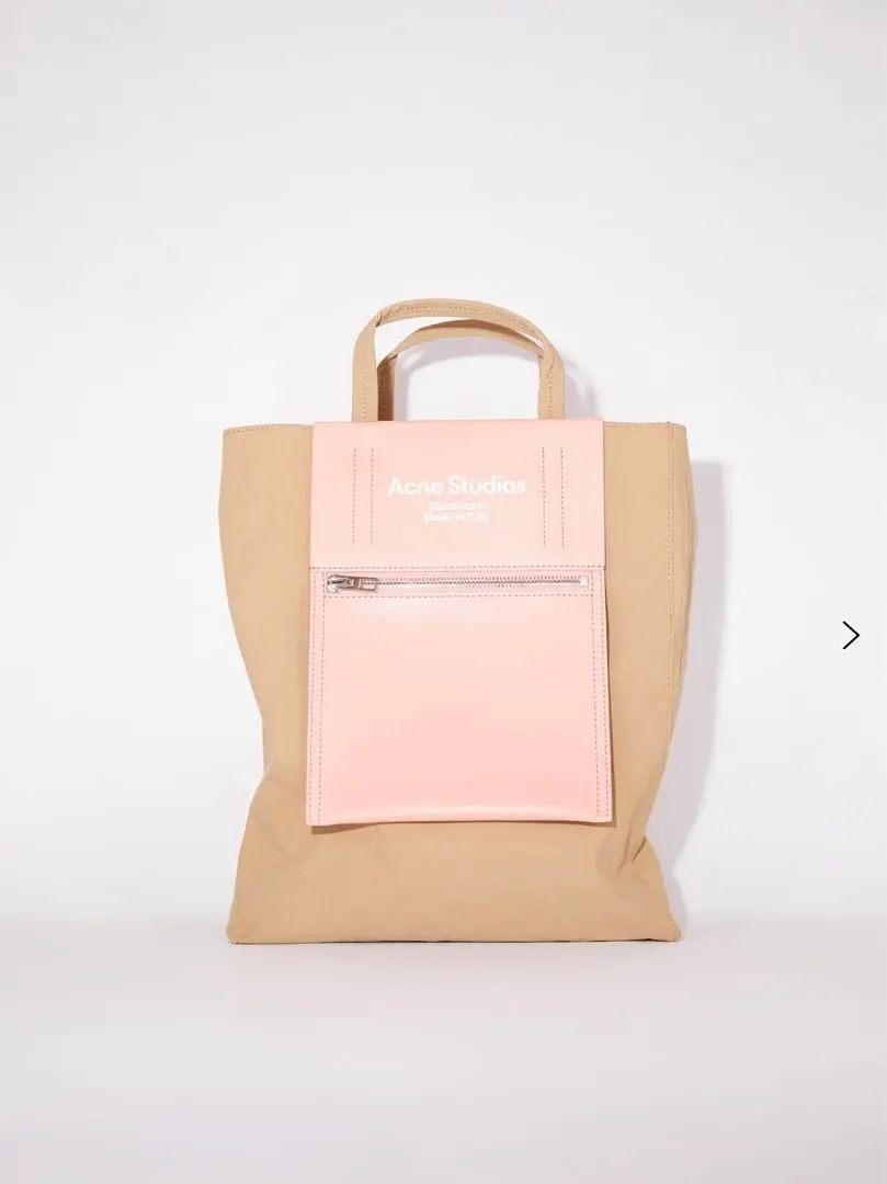 Acne studios ペイパリートートバッグ　M 2025年最新】ペイパリーナイロントートバッグの人気アイテム