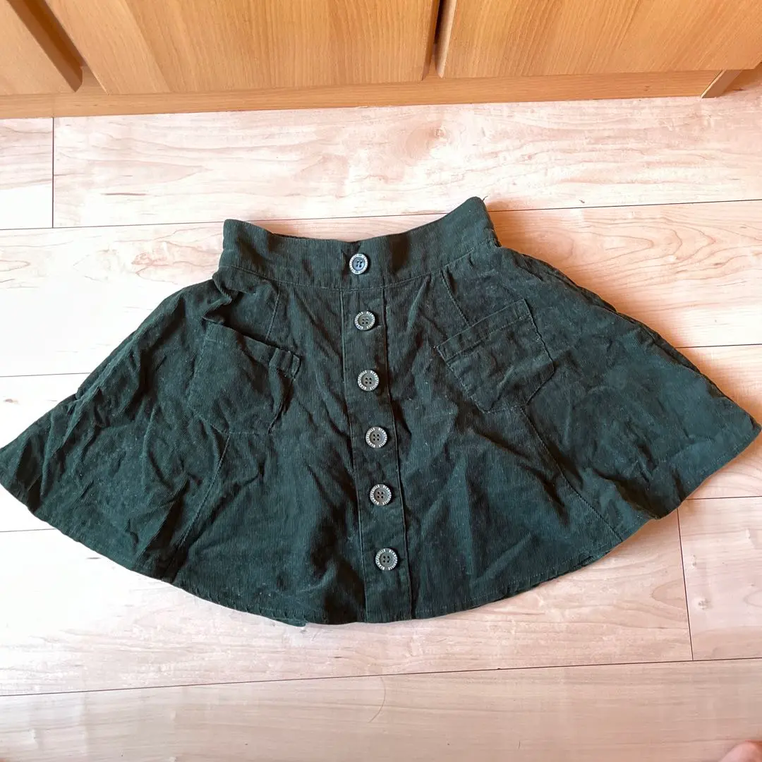 深綠色喇叭裙 5顆鈕扣 2個口袋 的縮圖