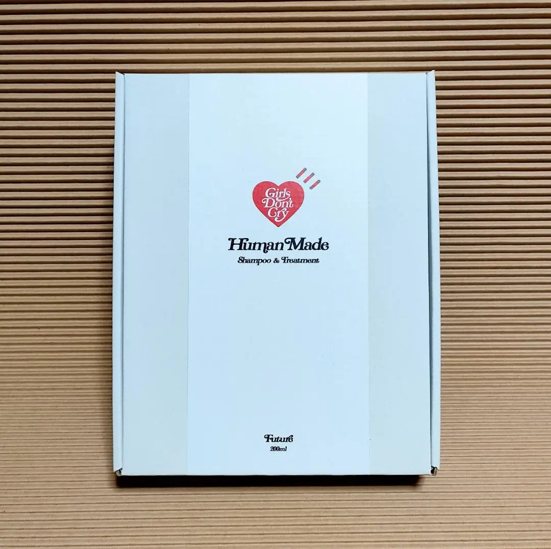 ヒューマンメードMAKEUP TOOLBOX 新品未開封品 2025年最新】HUMAN MADE コスメ・美容の人気アイテム - メルカリ
