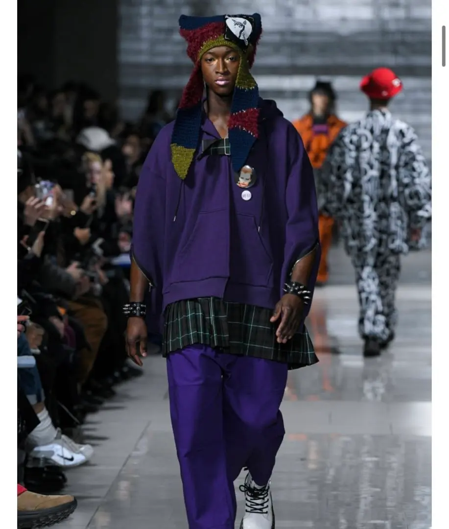 KIDILL　プリーツスウェットフーディ　パーカー　花柄 aw1SuFGFVutr.jpg?width=768