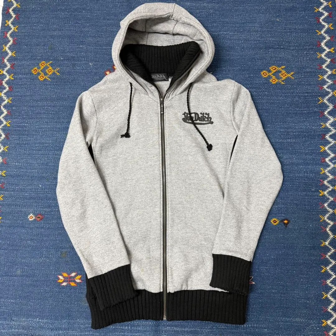 Von Dutch☆バックプリントロゴ ジッパー フーディ パーカー Von Dutch(ボンダッチ) パーカー・フーディ(メンズ) - 海外通販