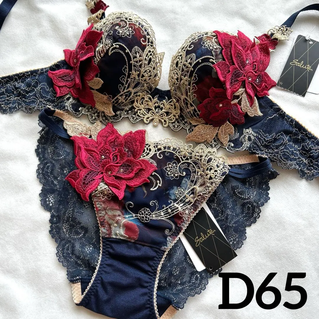 莎露朵 90G 歌劇魅影 門市限定 胸罩D65&內褲M KO 的縮圖