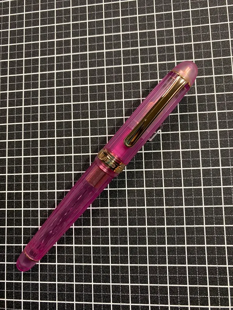 【希少美品】プラチナ万年筆 センチュリー ニース リラ M Amazon | プラチナ 万年筆 センチュリー ニース ピンク リラ