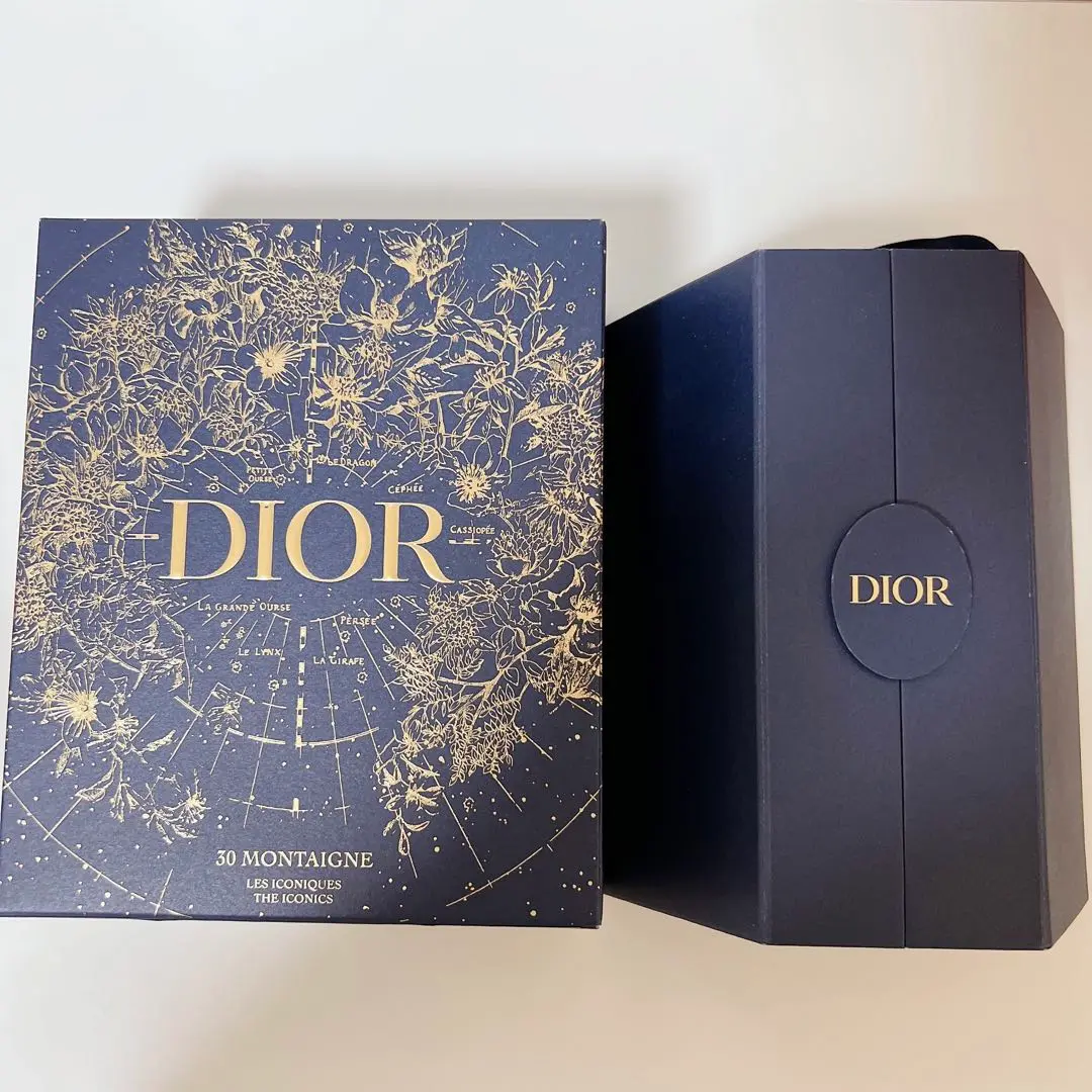 最安　DIOR 未開封　アドベントカレンダー　2022 正規　国内購入　極美品 最安DIOR 未開封アドベントカレンダー2022 正規国内購入極美品