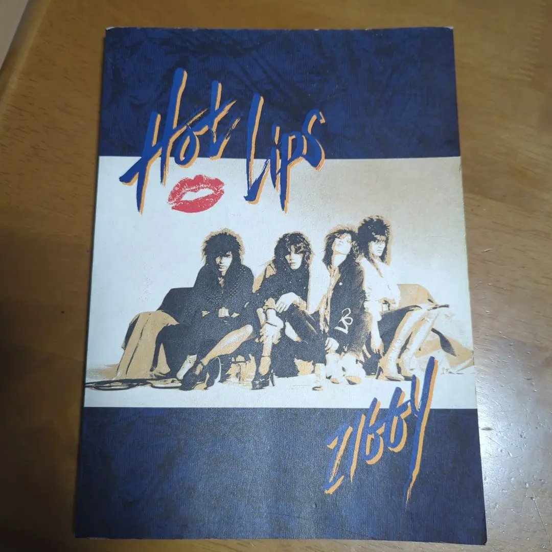 ZIGGY HOT LIPS バンドスコア バンドスコア】HOT LIPS / ZIGGY 提供:KMP | 楽譜＠ELISE