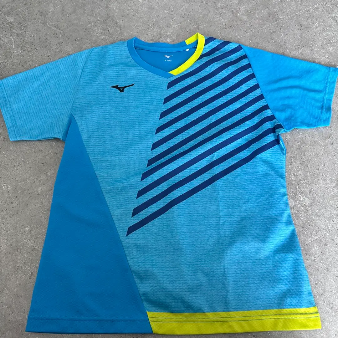 Thumbnail of Mizuno Table Tennis Wear, Size L, Blue