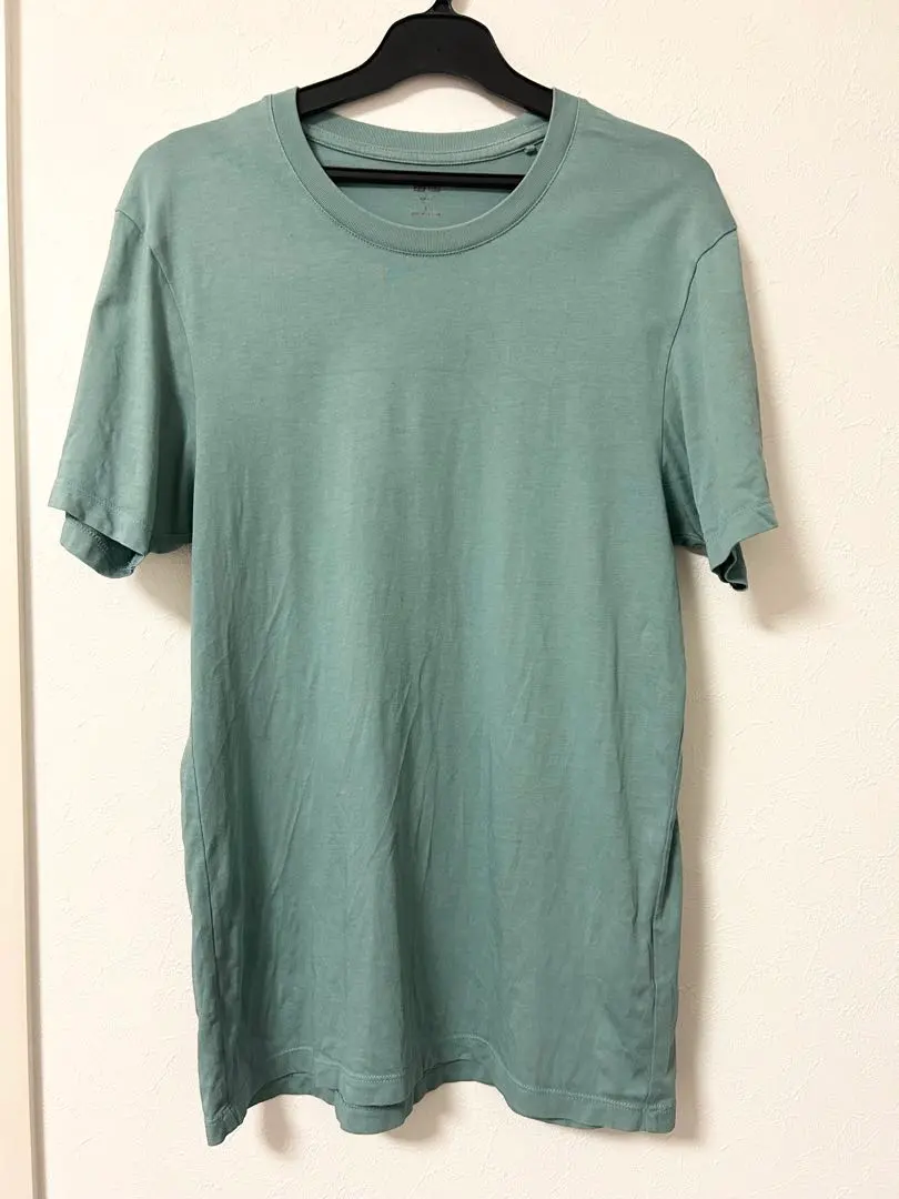 Thumbnail of UNIQLO Mint Green T-shirt, Size S