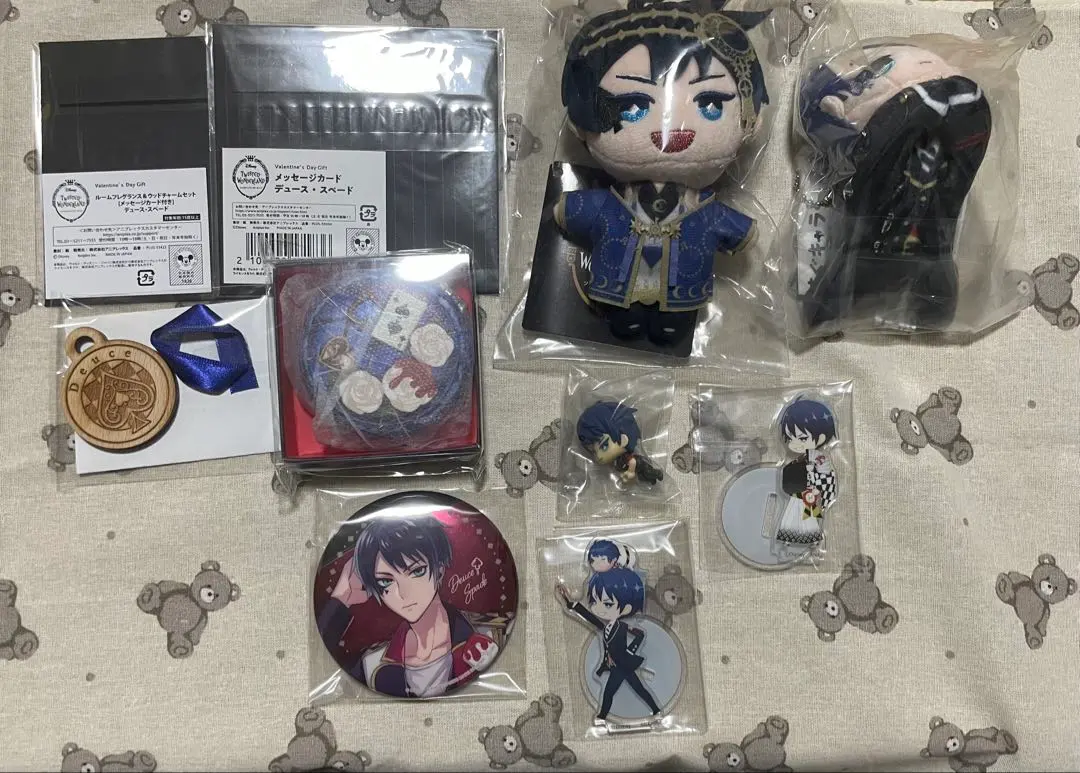 Thumbnail of Twisted Wonderland Deuce Set