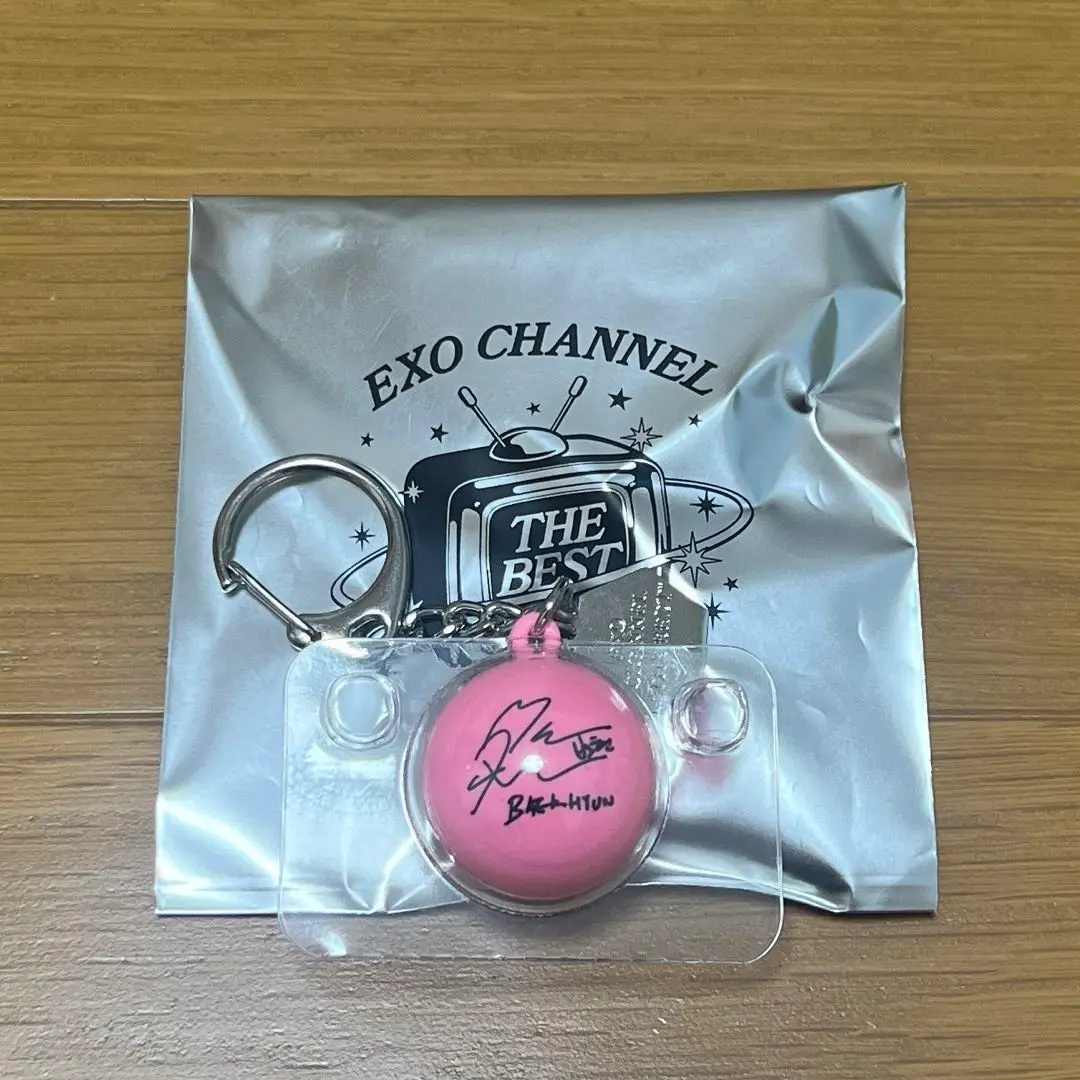 EXO　ベッキョン　サインボール 2025年最新】exo サインボール ベッキョンの人気アイテム - メルカリ