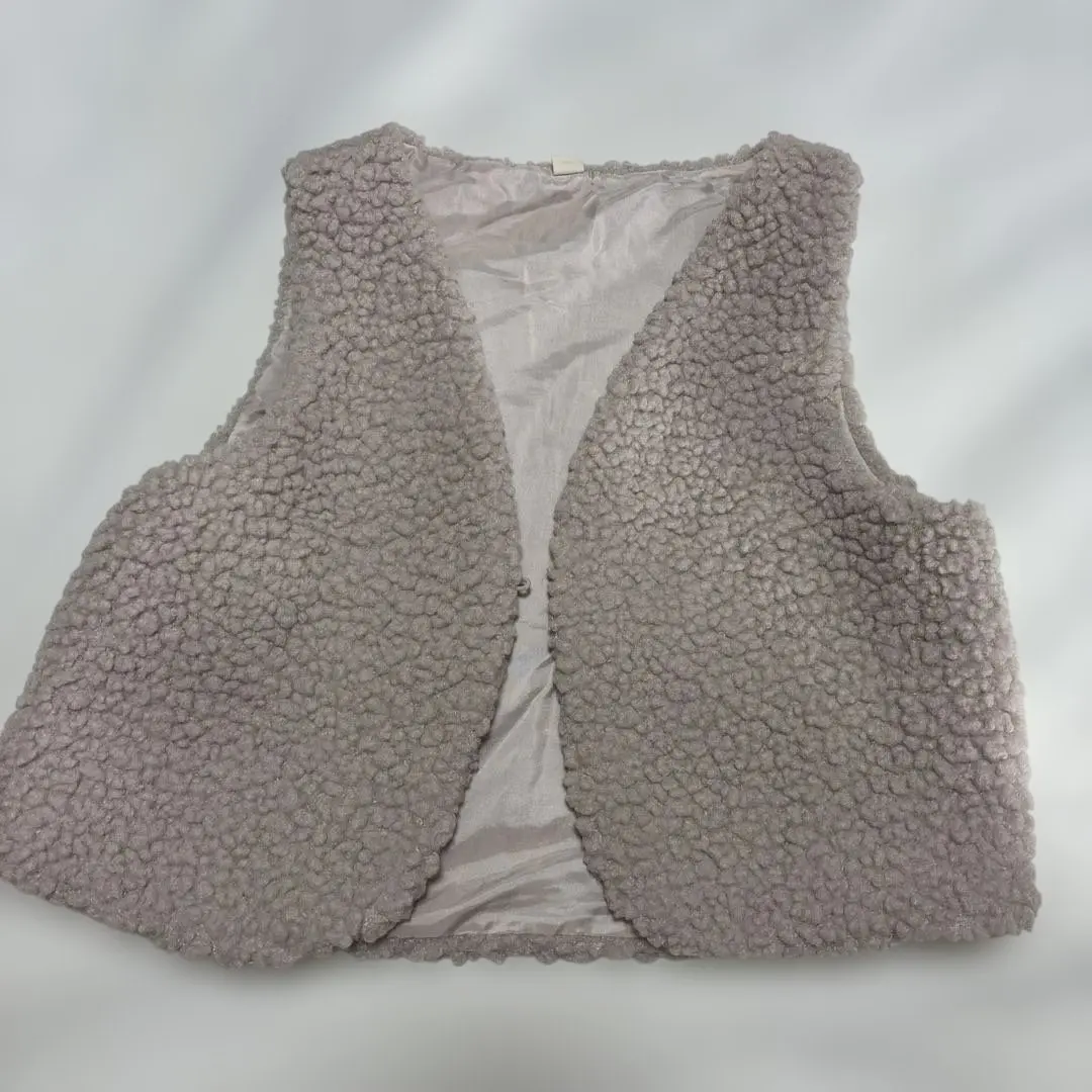 Thumbnail of vest