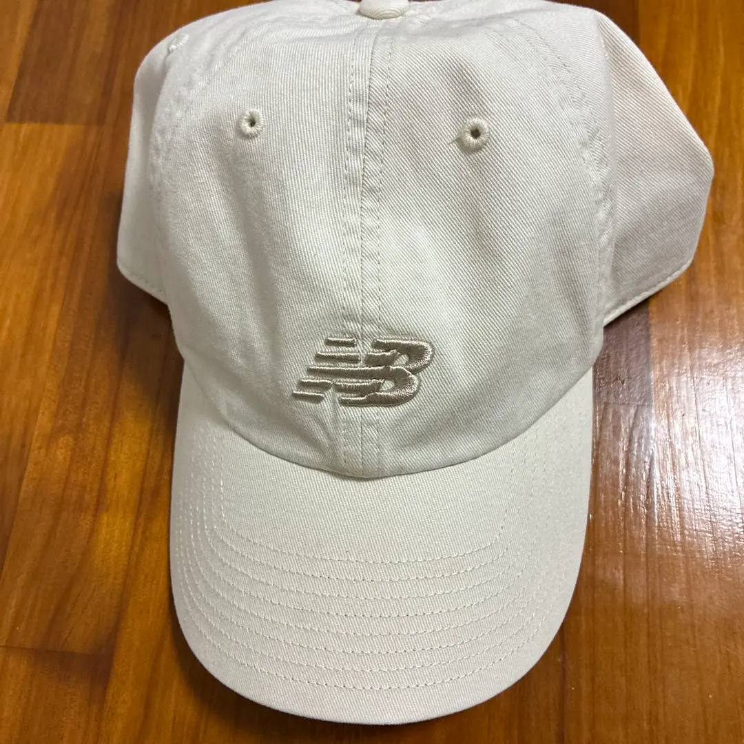 Thumbnail of New Balance cap
