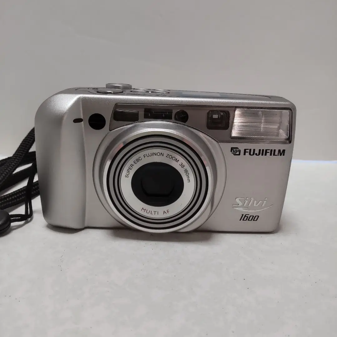【動作確認ＯＫ】FUJIFilm　ＳＩＬＶＩ1600 NydLEyqVu3nYNmWiMmcuwH.jpg
