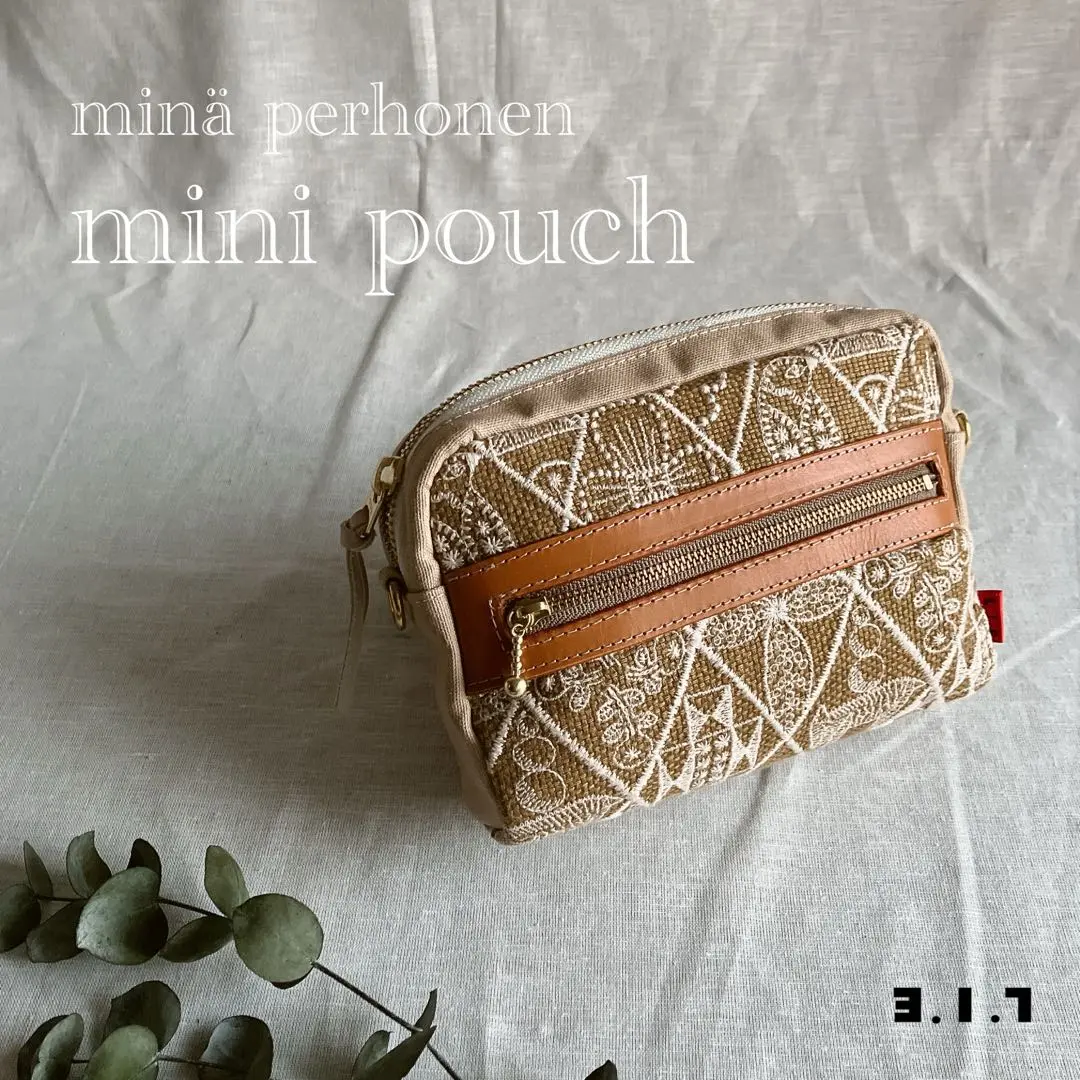 【418】ミナペルホネン　タンバリン　ふたごサコッシュ　ヌメ革製ストラップ付き tambourine kostea - minä perhonen