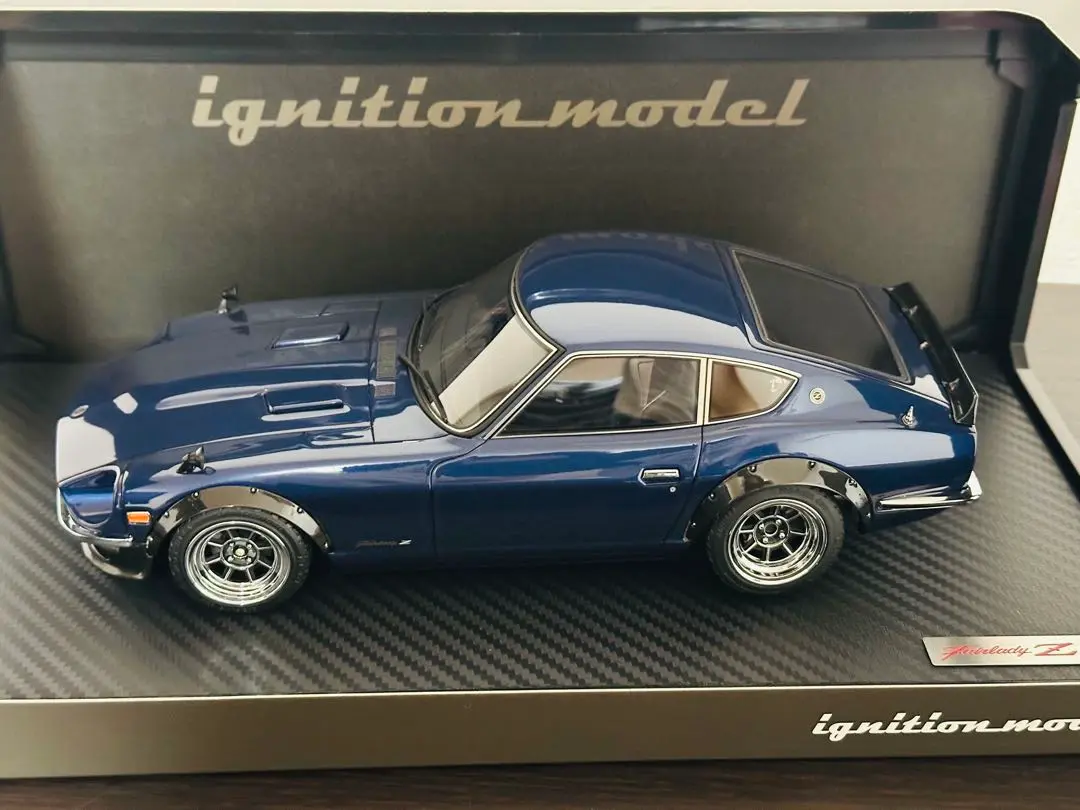 ブランド通販 イグニッションモデルミラー破損あり1/18 240Z ミニカー