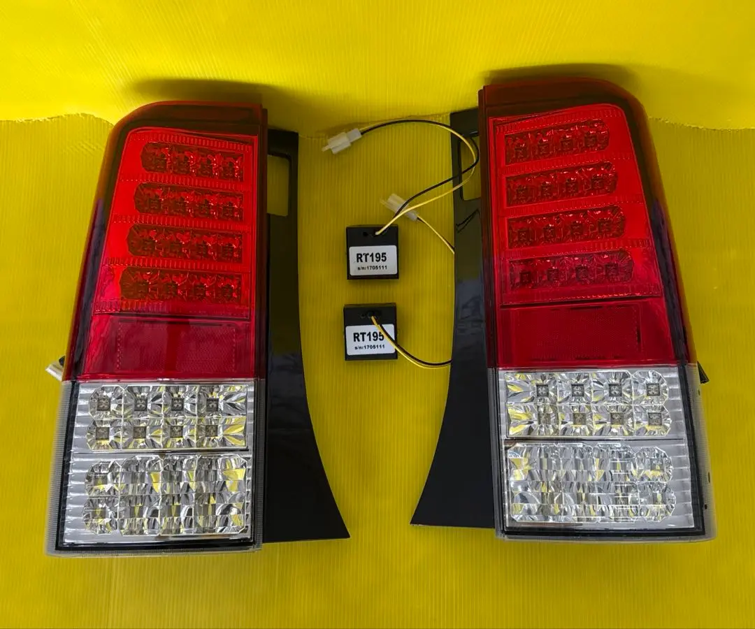 トヨタ bB NCP30系 ソナー LEDテールランプ クリアタイプ 左右 トヨタ bB NCP30系 ソナー LEDテールランプ クリアタイプ 左右