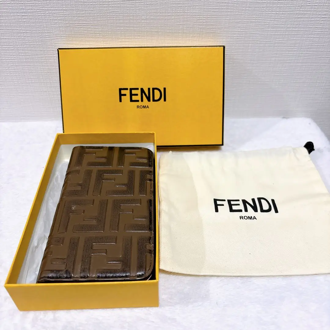 FENDI - 美品 フェンディ ズッカ iPhoneX Xsカバー スマホケース