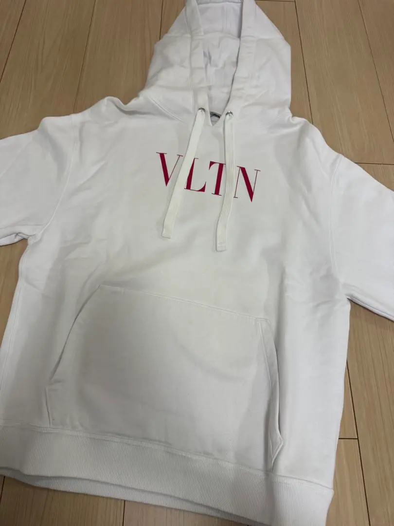 ヴァレンティノ　パーカー VALENTINO ホワイト パーカー