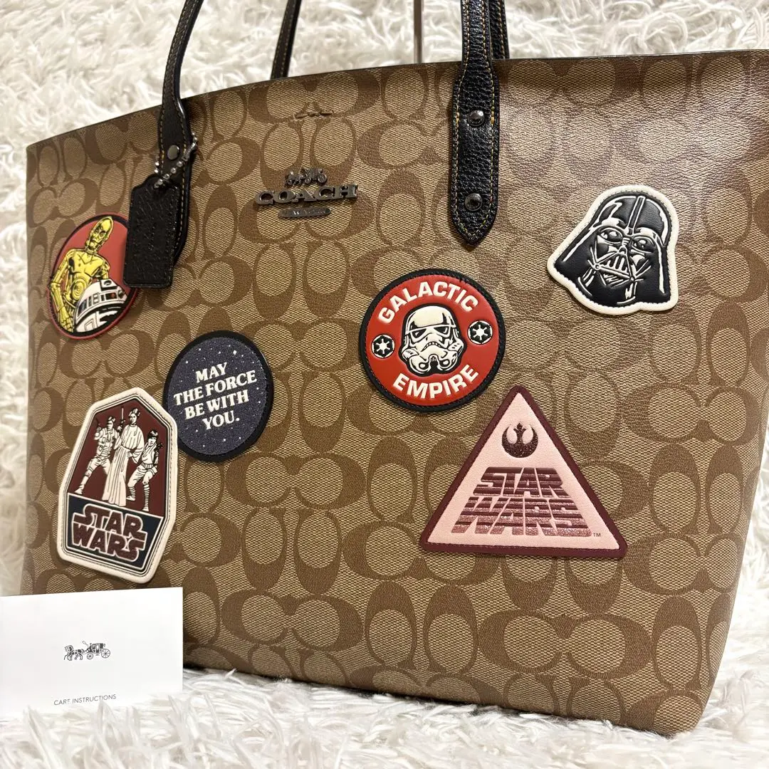 ⭐︎【新品、未使用品】※コラボ限定品　コーチ✖️スターウォーズトートバック ⭐︎【新品、未使用品】※コラボ限定品 コーチ✖️スターウォーズ