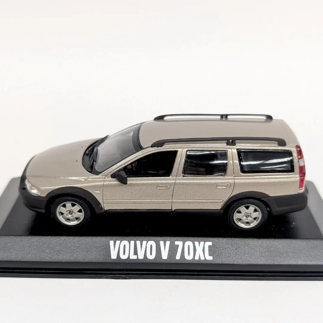 ボルボV70XC ディーラー正規品（ミニチャンプス） 1/43 ミニチャンプス ボルボ V70 XC マルーン - ミニカー