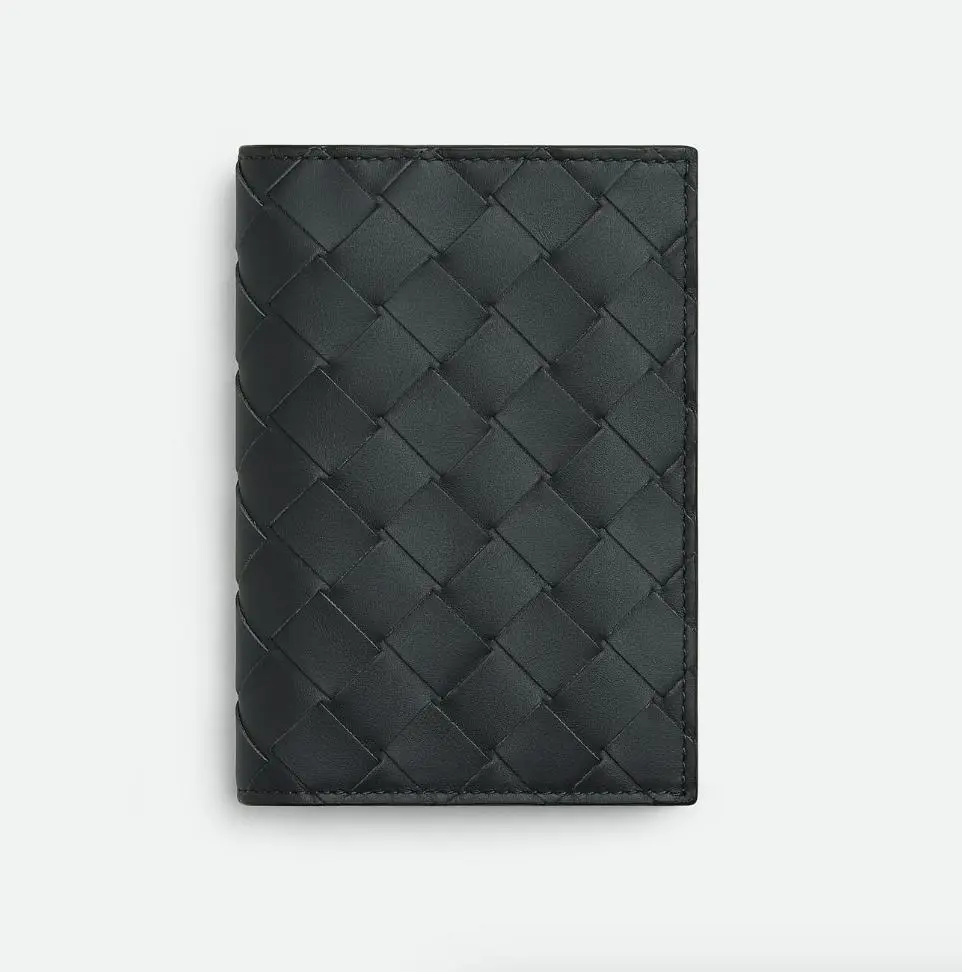 BOTTEGA VENETA ボッテガヴェネタ カセット パスポートケース