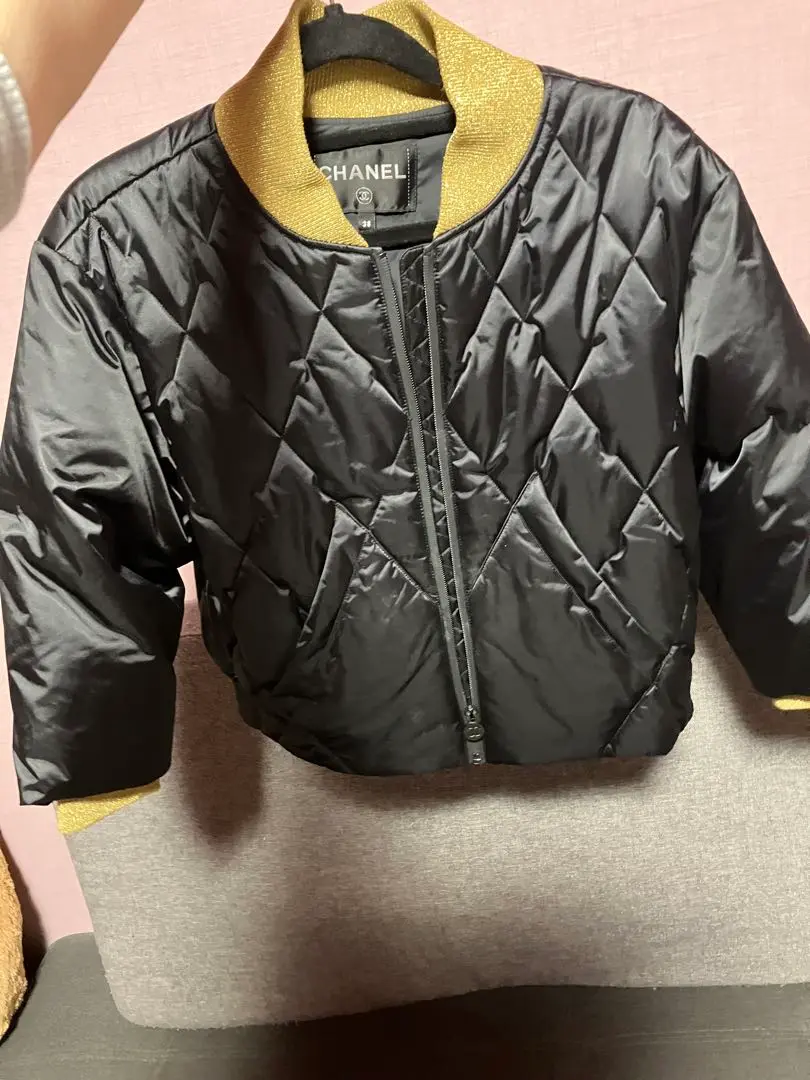 PRADA岡部あゆみさん着用プラダダウンコートフォックスfoxファー29z117 岡部あゆみさん着用】PRADA ダウンコート foxファー 29z117
