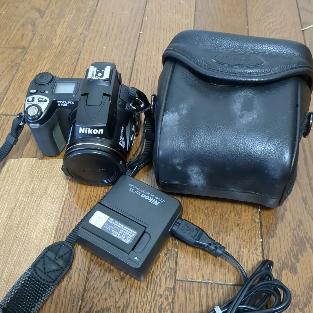 【オールドデジカメ】Nikon COOLPIX E5700 CFカード付き PCUPdate：COOLPIX5700