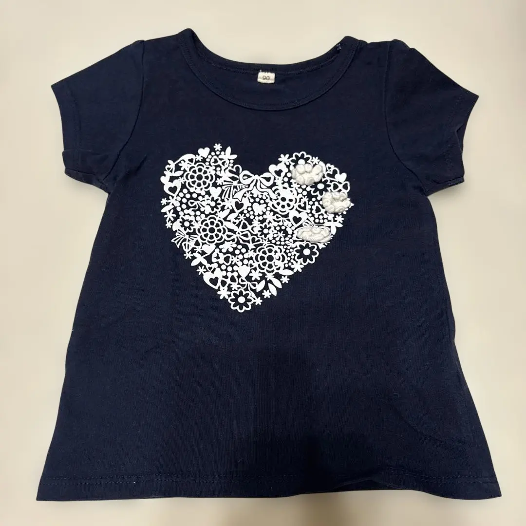 Thumbnail of Heart-shaped floral print T-shirt top cut and sew