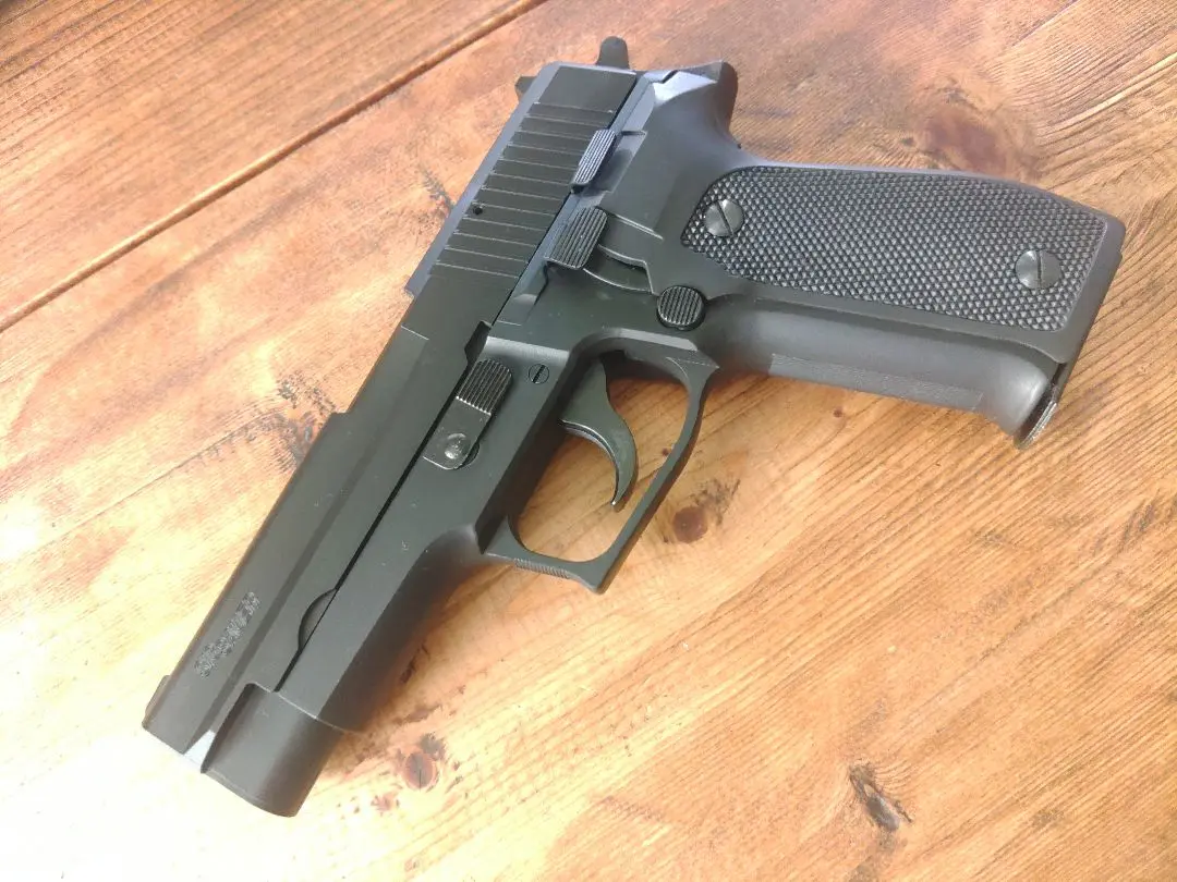 【匿名配送】SIG/SAUER P226 RF モデルガン タナカワークス 匿名配送】SIG/SAUER P226 RF モデルガン タナカワークス - メルカリ