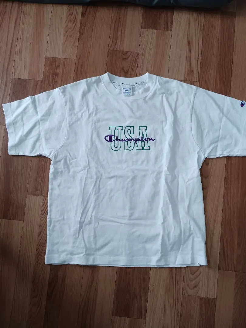Thumbnail of Champion USA logo T-shirt, size S, white