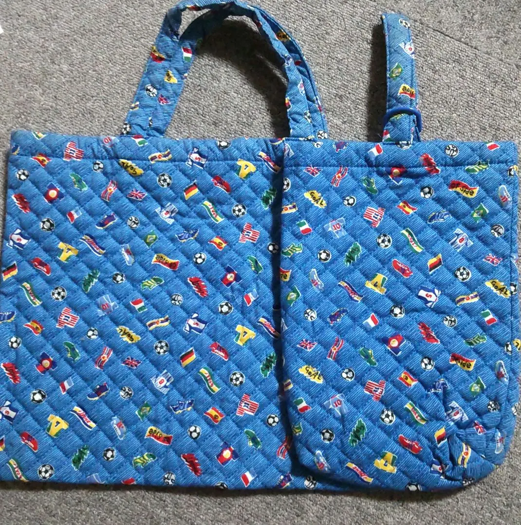 足球圖案絎縫手提袋 補習袋&室內鞋袋 的縮圖