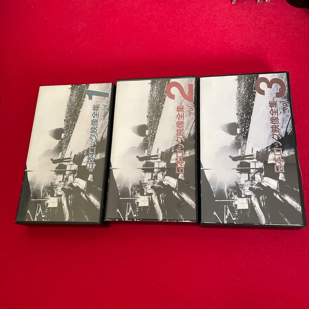 憂歌団 ライブ VHSビデオ！ 希少！ 憂歌団 「アナログ + 憂風 」 LIVE VHS ビデオ 2 本セット