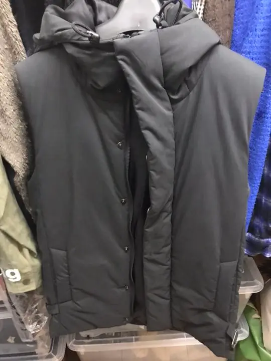 PUBLIC TOKYO THERMOLITEミニマルパデットベスト PUBLIC TOKYO THERMOLITEミニマルパデットベスト - メルカリ